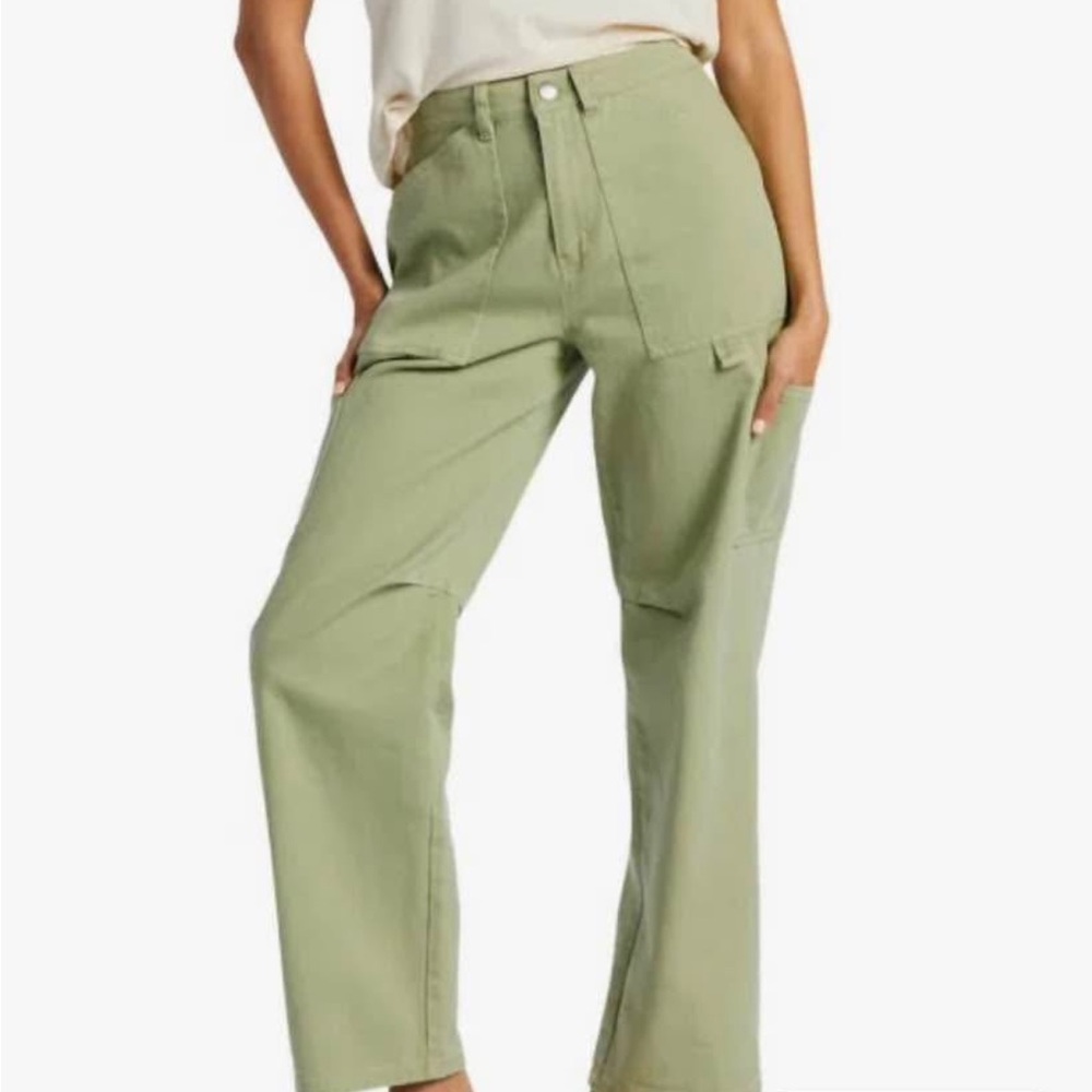 SOLD- Women’s Billabong Leia Boyfriend Pants